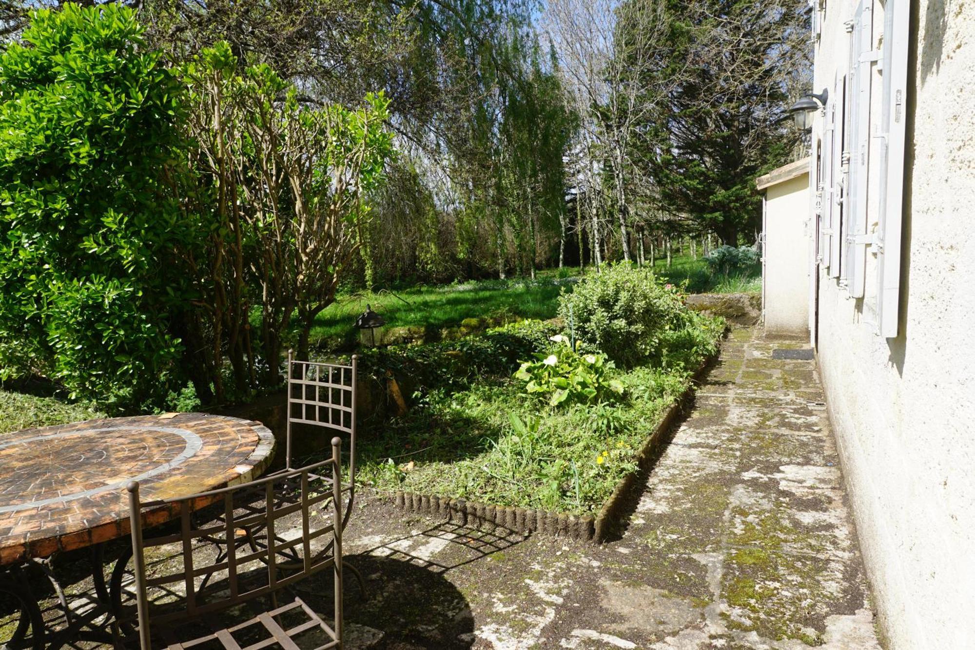Moulin Notre Dame Hotel Saint-Genes-de-Castillon Exterior photo